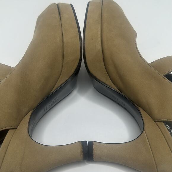 KARL LARGERFELD SAND TAN SUEDE PEEP TOE CrissCross STRAPS BACKLESS SANDAL SZ  7M - Picture 7 of 13